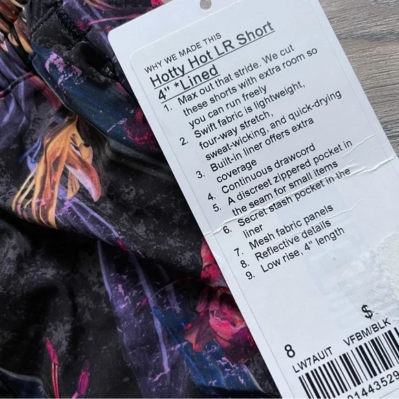 Lululemon Black Watercolor Hotty Hot Lululemon Shorts size 8 Women New with Tags - Picture 6 of 15
